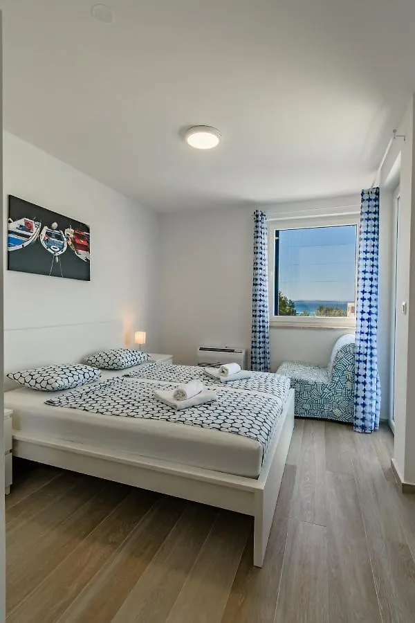 Semesterbostad Villa Tisa Privlaka  Kroatien